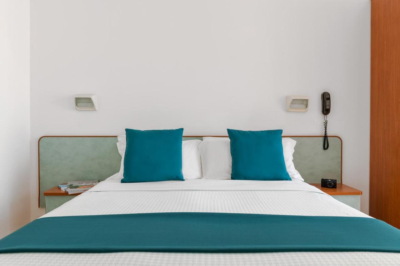 Hotel Tres Jolie 3*